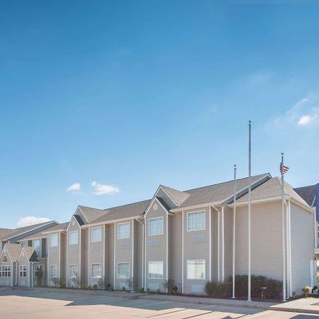 Microtel Inn & Suites By Wyndham Altus Exteriér fotografie